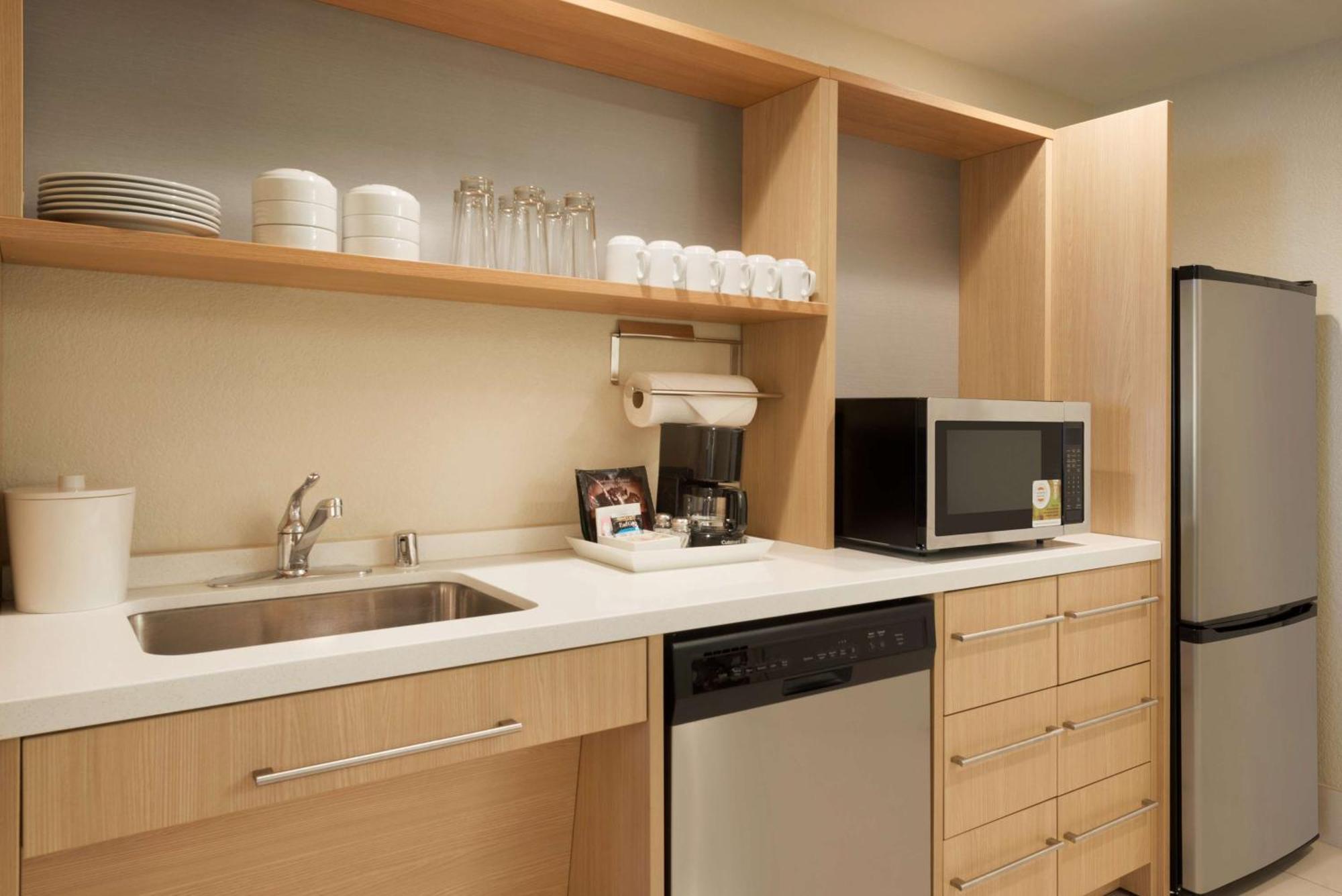 Home2 Suites By Hilton Milwaukee Brookfield Waukesha Bagian luar foto