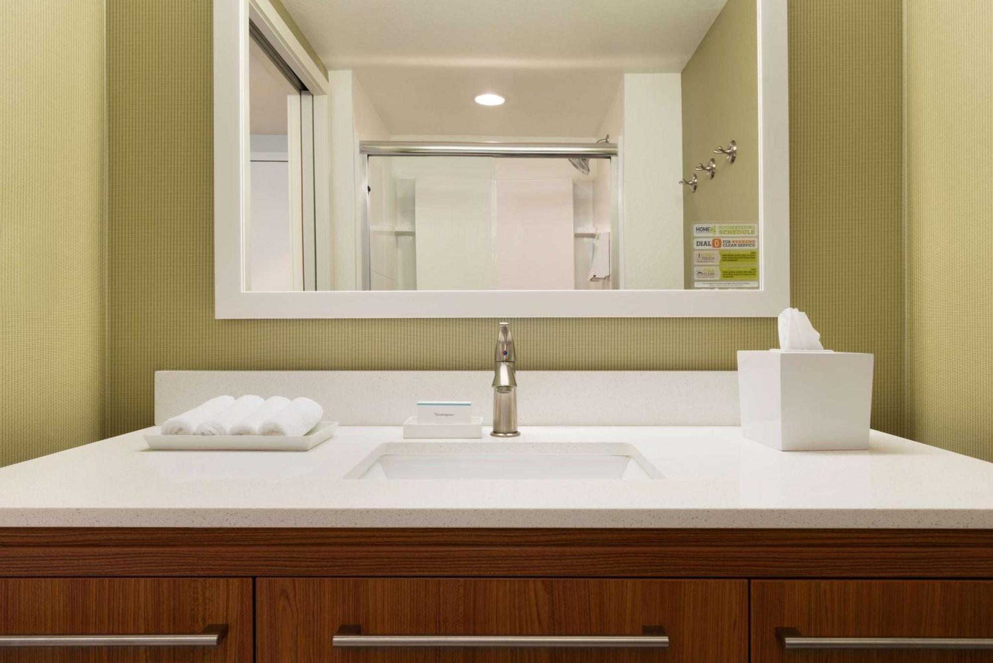 Home2 Suites By Hilton Milwaukee Brookfield Waukesha Bagian luar foto