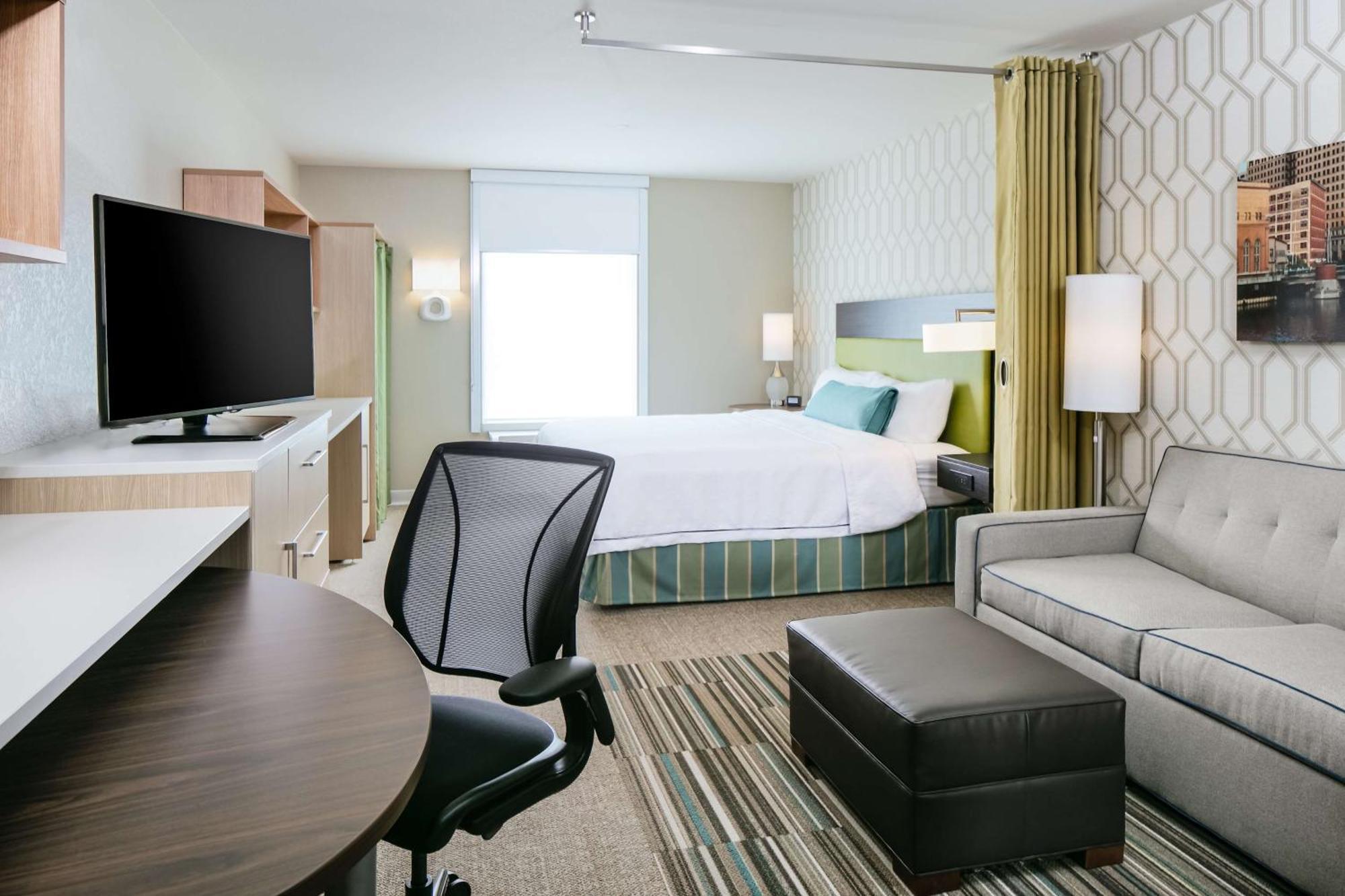 Home2 Suites By Hilton Milwaukee Brookfield Waukesha Bagian luar foto