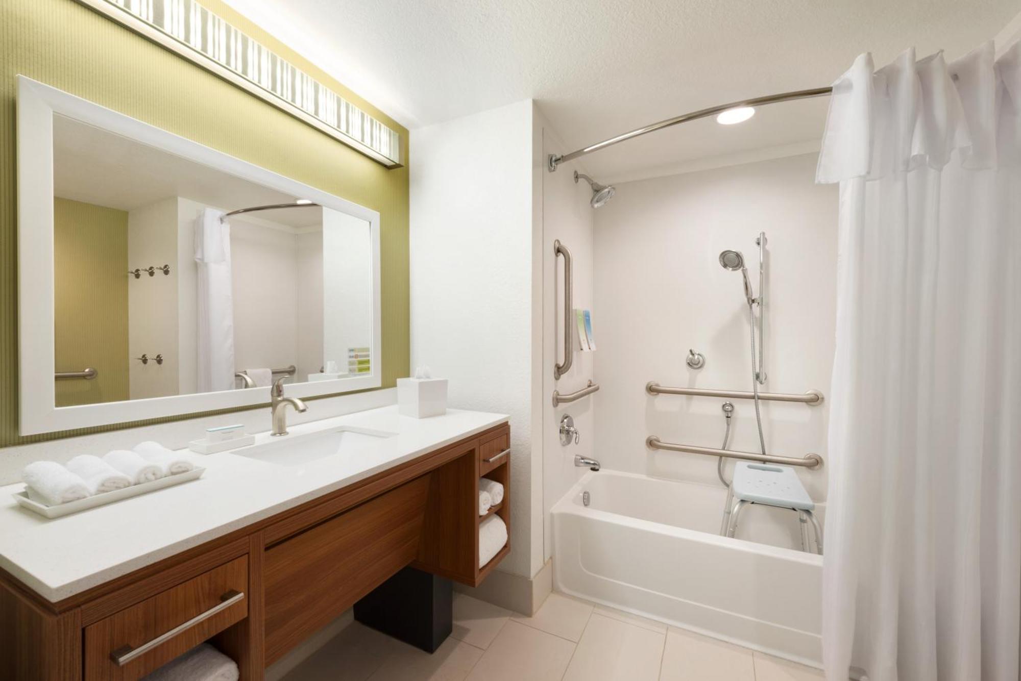Home2 Suites By Hilton Milwaukee Brookfield Waukesha Bagian luar foto